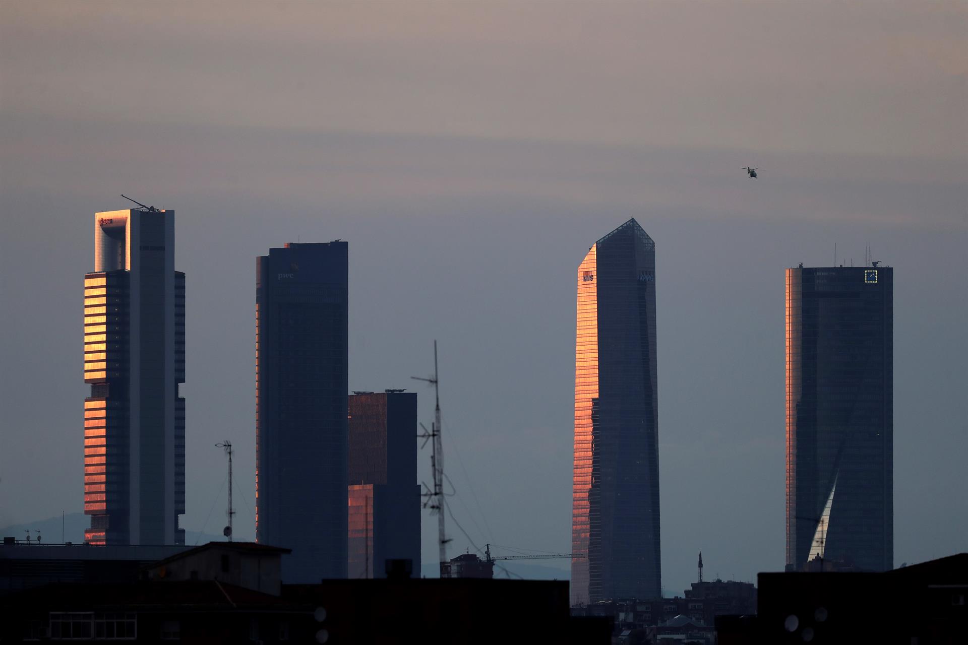 Arranha-céus no distrito financeiro de Madri, na Espanha: liberdade econômica produz riqueza