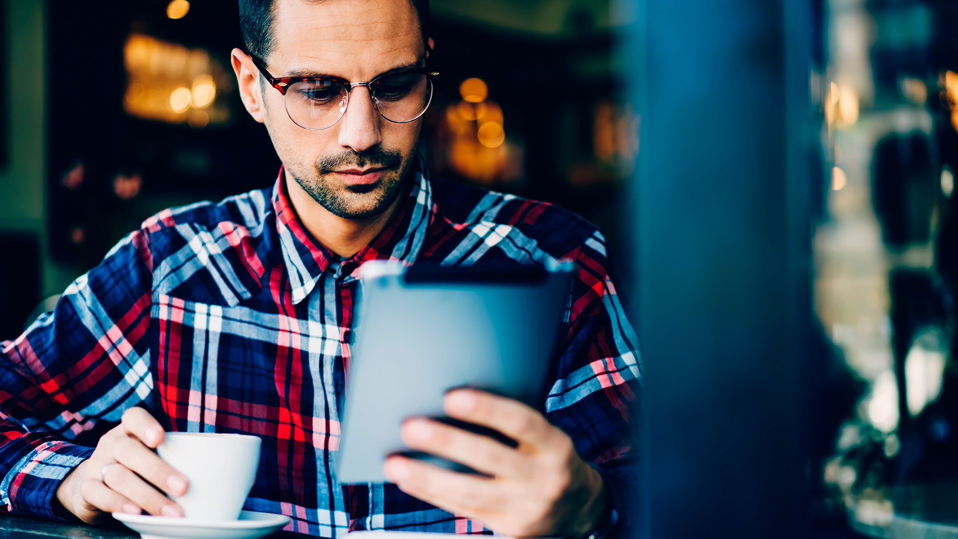 A Gazeta do Povo comunica a verdade e os fatos da mesma maneira que é transparente com seus colaboradores.