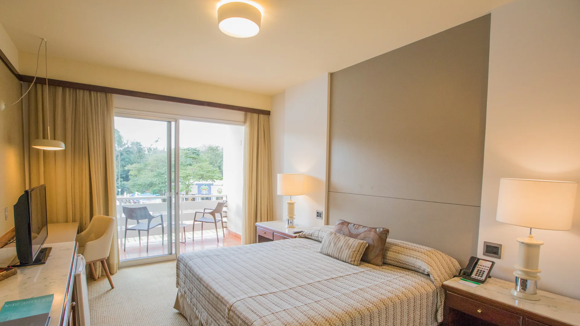 As acomodações do eco resort provam que é possível unir conforto e proximidade à natureza