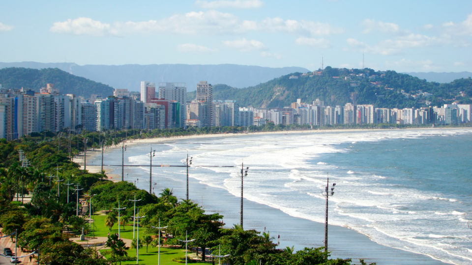 Santos tem o maior jardim contínuo em orla de praia do mundo