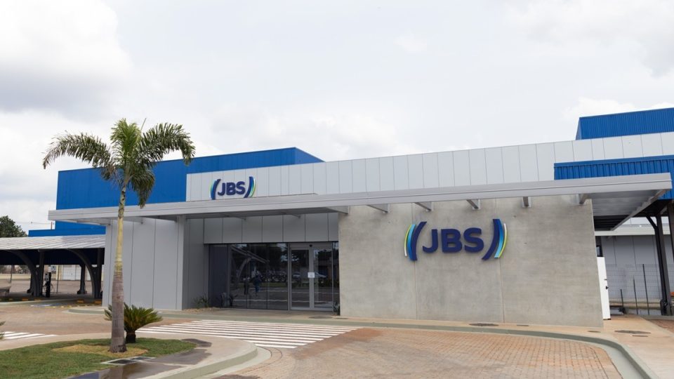 As duas fábricas da JBS inauguradas no norte do Paraná são das mais modernas da marca no país