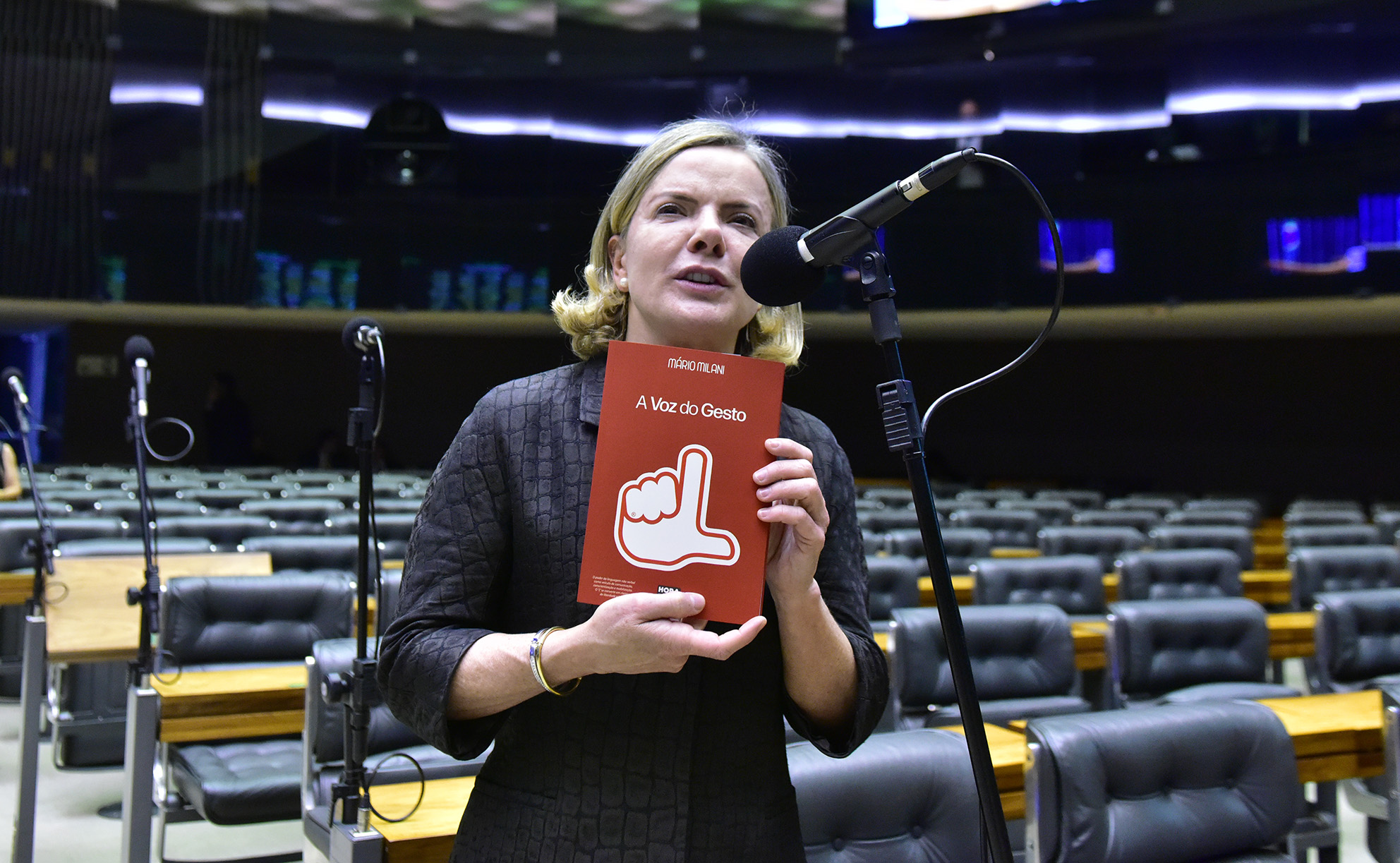 Entre os deputados do Paraná, a presidente do PT, Gleisi Hoffmann, só conseguiu ficar à frente de Luiz Carlos Hauly (Podemos-PR), que assumiu a vaga em junho, após a cassação de Deltan Dallagnol (Novo-PR).
