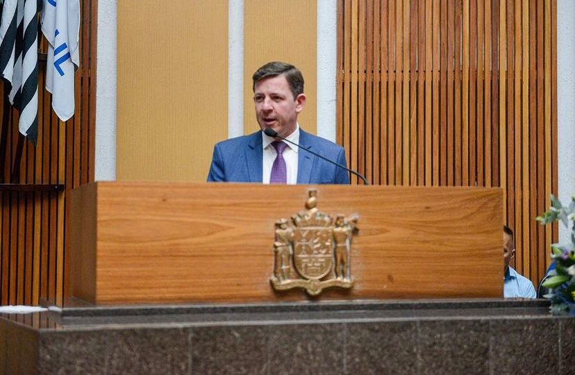 Orlando Morando, prefeito de São Bernardo do Campo, afirmou no Instagram que o presidente da Enel deveria ser preso até tudo ser resolvido em São Paulo.