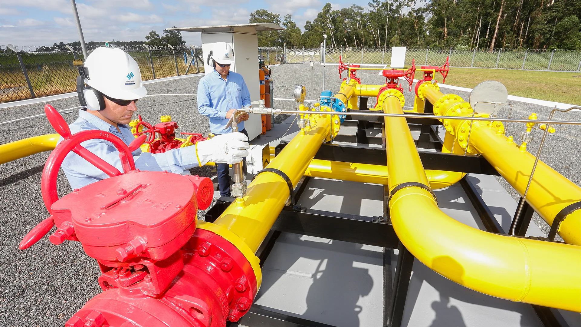 O biometano é produzido a partir da purificação do biogás.