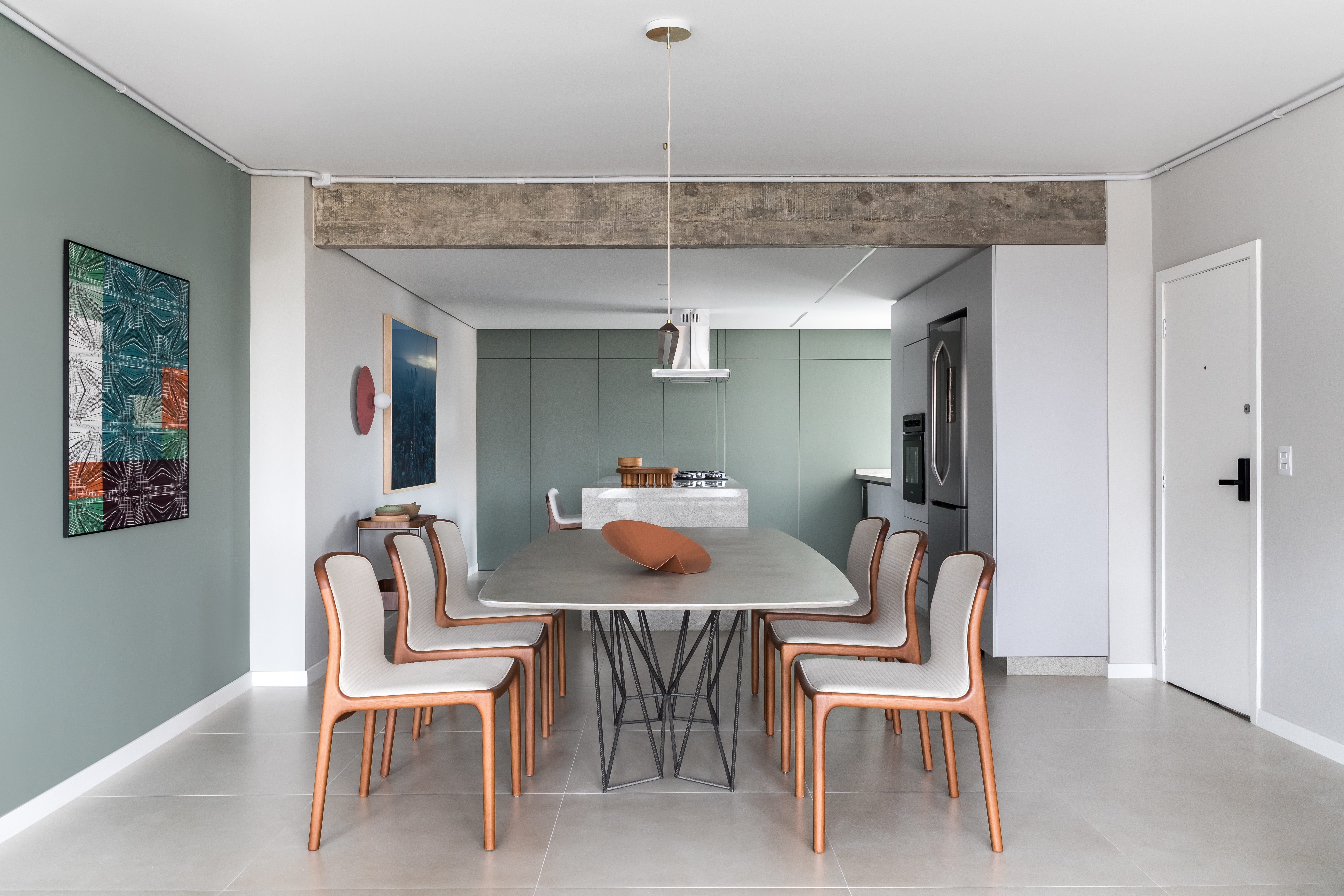 Edifício Leonor Moreira Garcez é exemplo de ambiente retrofitado.