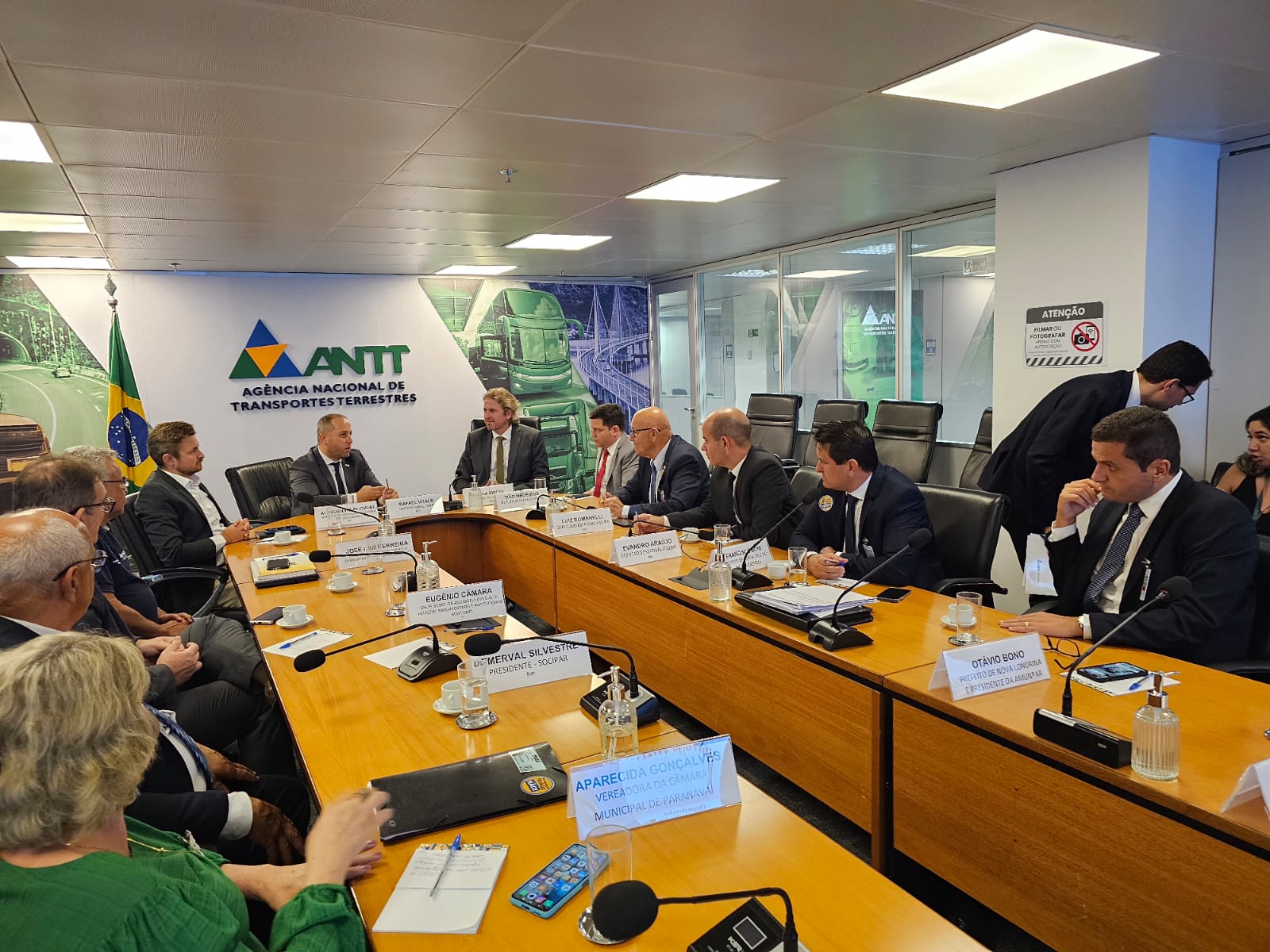 Reuniões em Brasília trataram do pedágio e da conservação de rodovias no Paraná, nesta quarta-feira (22).