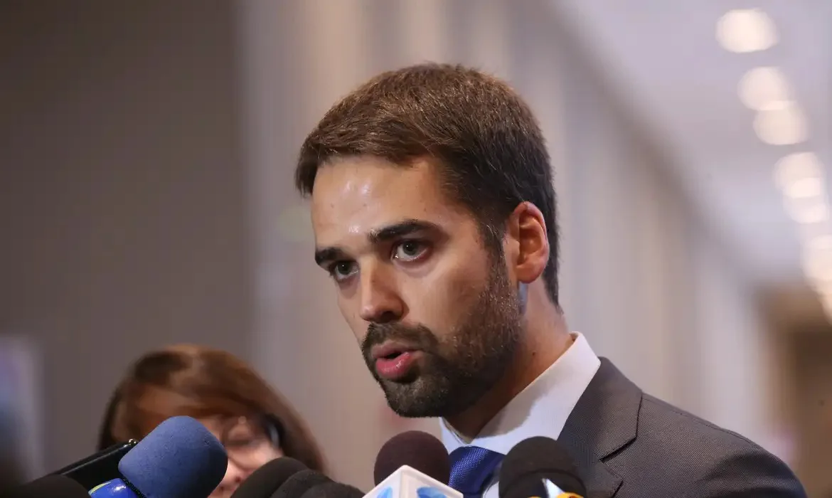 Eduardo Leite (PSDB) nomeia novo presidente da sigla no estado de São Paulo.