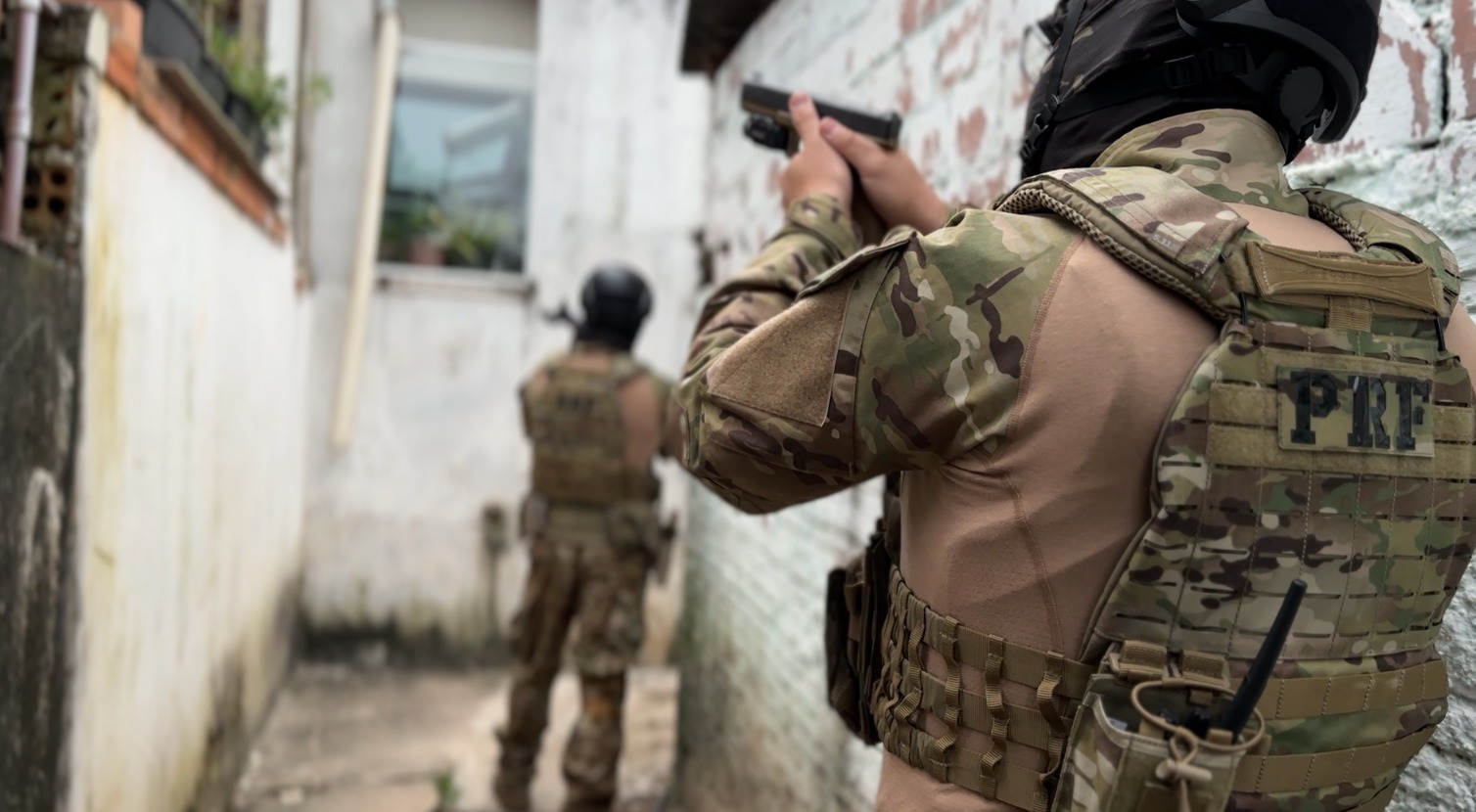 Operação mirou grupo criminoso que roubou 10 cargas nos últimos quatro meses no Paraná.