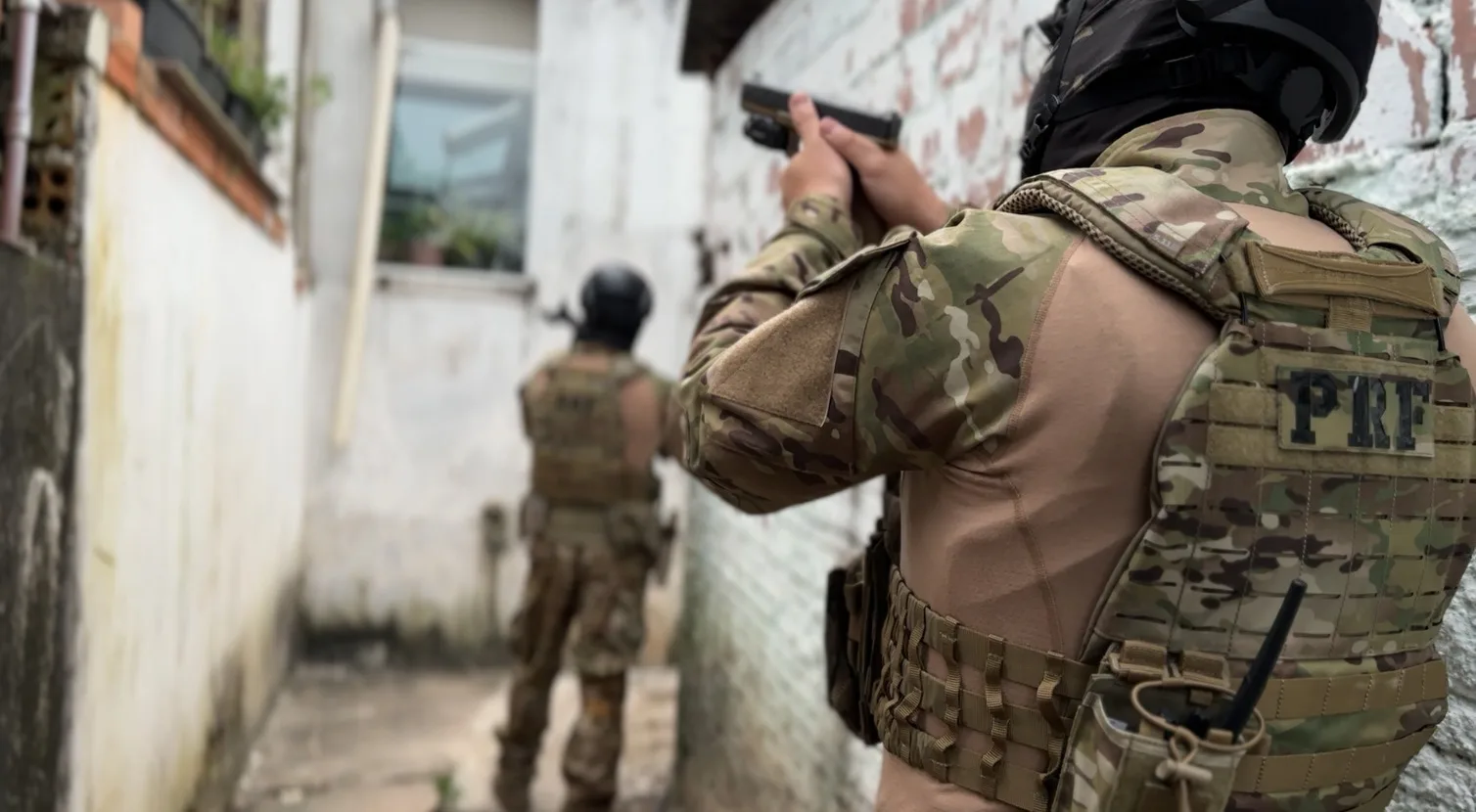 Operação mirou grupo criminoso que roubou 10 cargas nos últimos quatro meses no Paraná.