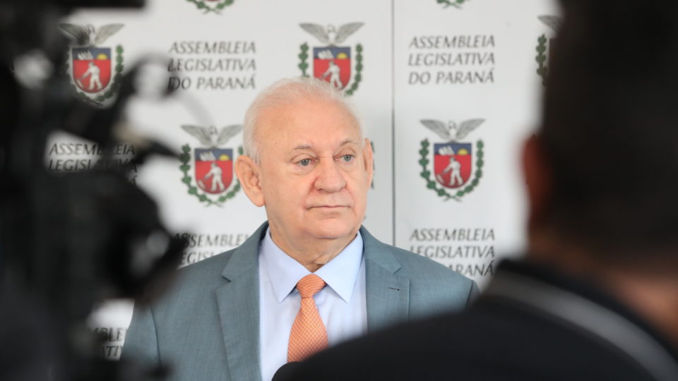 Presidente da Assembleia Legislativa do Paraná, Ademar Traiano assinou acordo no qual admite que praticou corrupção.