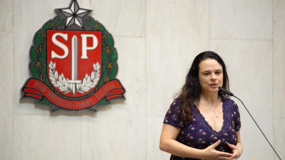 Janaina Paschoal (PRTB) é homenageada com honraria que é considerada a maior do parlamento paulista.