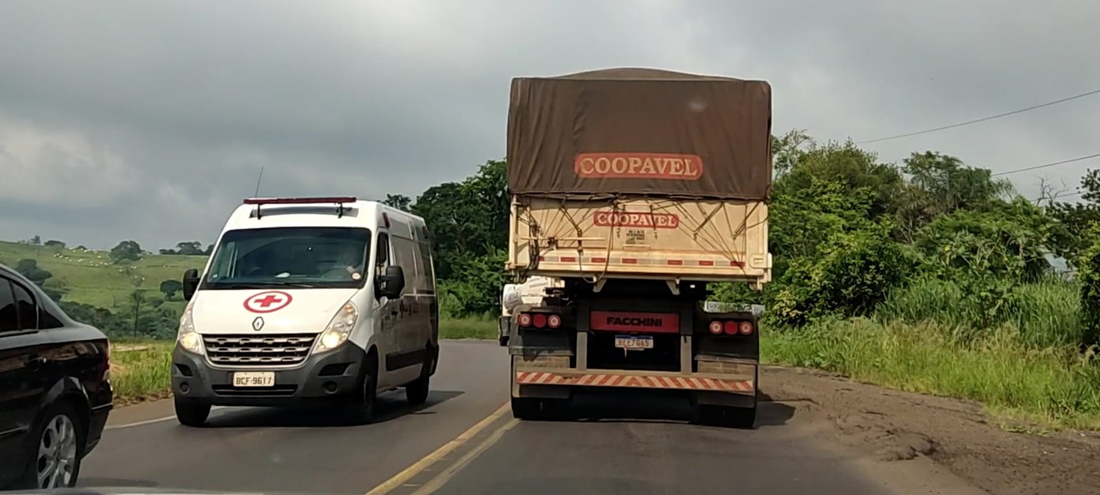 Trecho da BR-163, no sudoeste do Paraná, aparece entre os mais críticos para tráfego no estado.