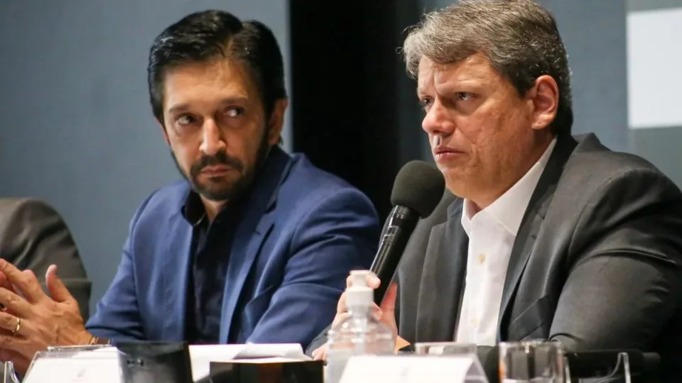 Ricardo Nunes e Tarcísio de Freitas divergem novamente sobre o transporte público.