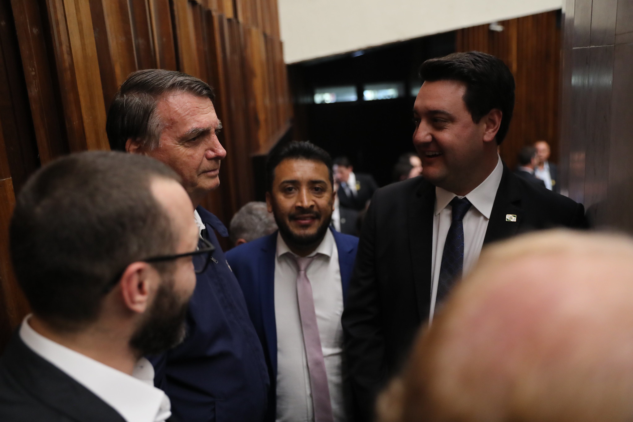 Ex-presidente recebeu título de cidadão paranaense e foi elogiado pelo governador Ratinho