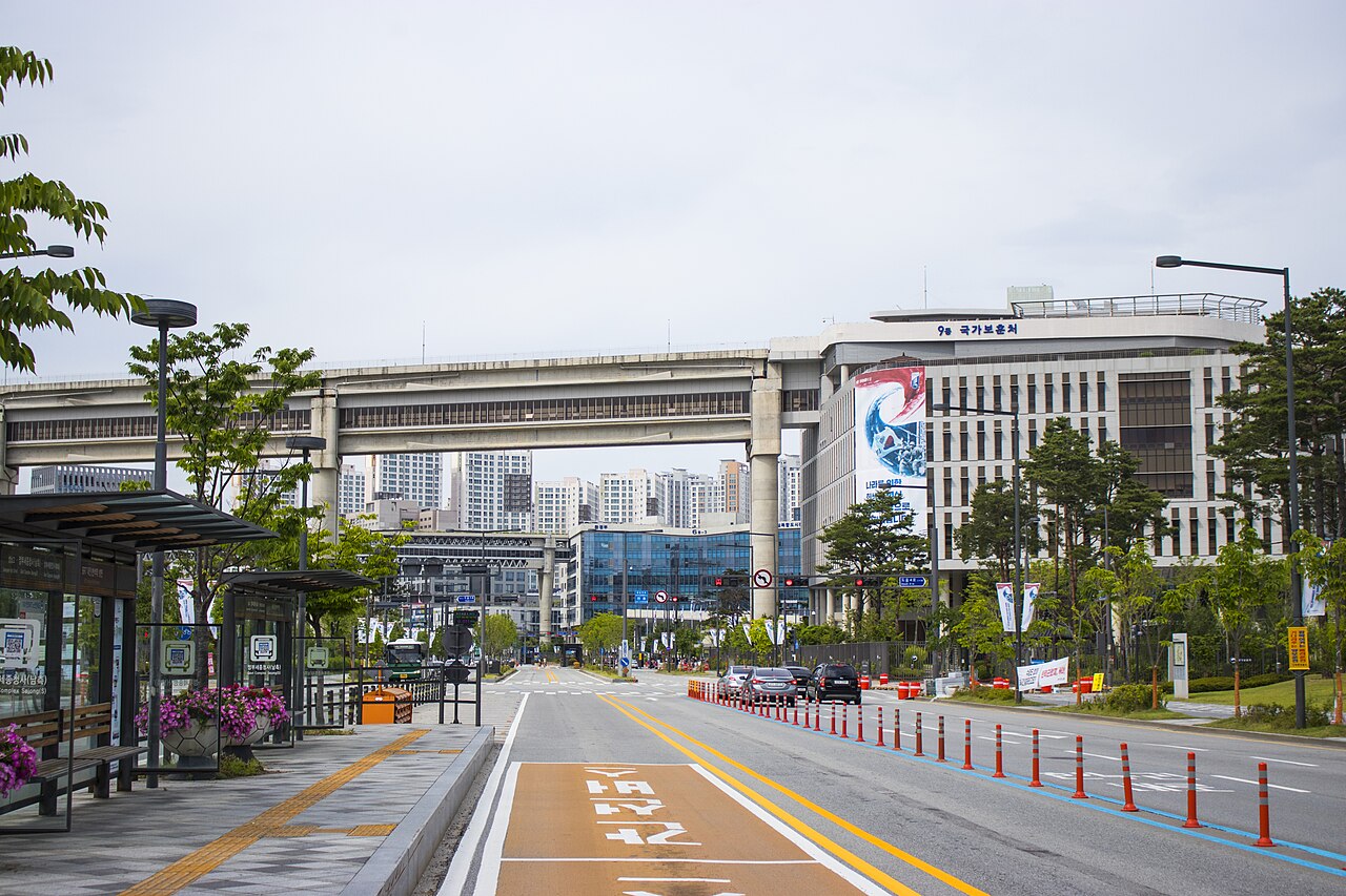 Sejong vai substituir Seul e já recebeu alguns ministérios e órgãos governamentais da Coreia do Sul. Foto: Wikimedia Commons Sejong vai substituir Seul e já recebeu alguns ministérios e órgãos governamentais da Coreia do Sul. Foto: Wikimedia Commons