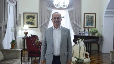 Jorginho Mello (PL) na Casa d’Agronômica, residência oficial do governador em Santa Catarina.