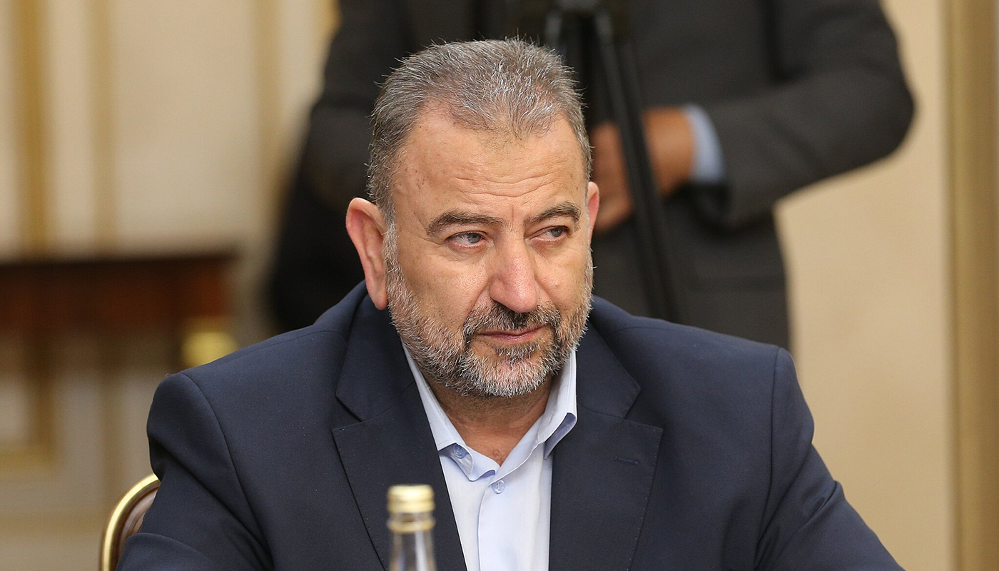 Saleh al Arouri, vice-presidente do gabniete político do grupo terrorista Hamas, foi morto por Israel em 2 de janeiro de 2024. A foto é de quando ele foi recebido em Moscou em setembro de 2022.