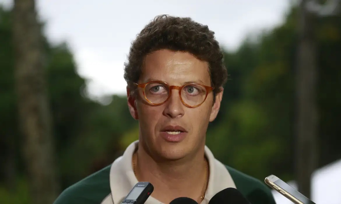 Pesquisa recente para prefeitura de São Paulo indica Ricardo Nunes (MDB) e Ricardo Salles (PL) tecnicamente empatados em segundo lugar.