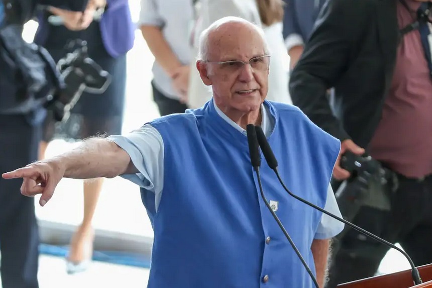 Com apoio da bancada cristã, CPI das ONGs visa investigar padre Júlio Lancellotti.