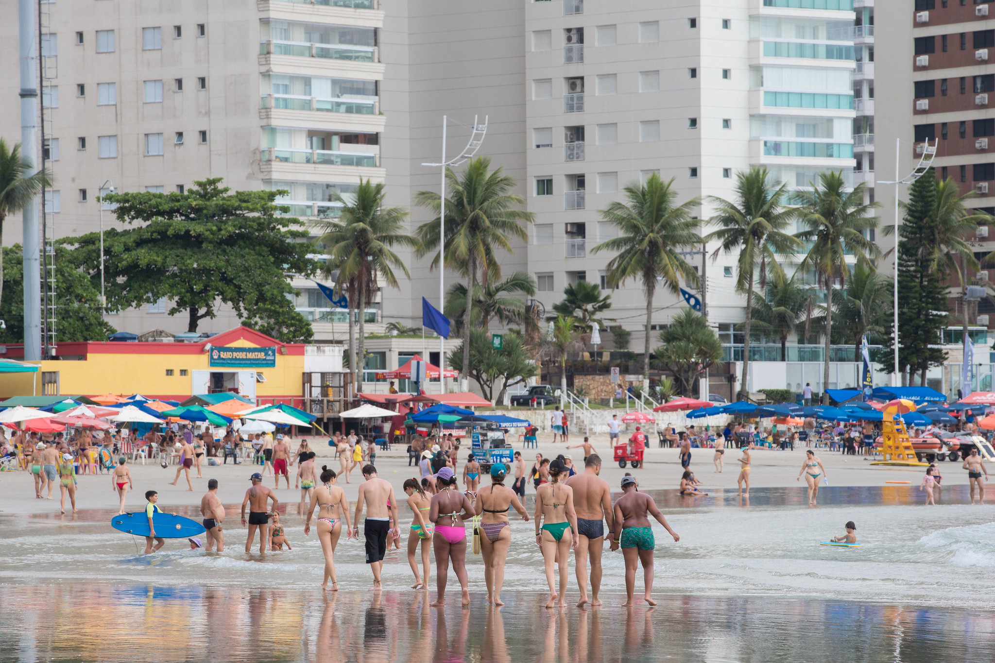 Cidades da Baixada Santistas ficaram até uma semana sem água entre o final de 2023 e início do novo ano.