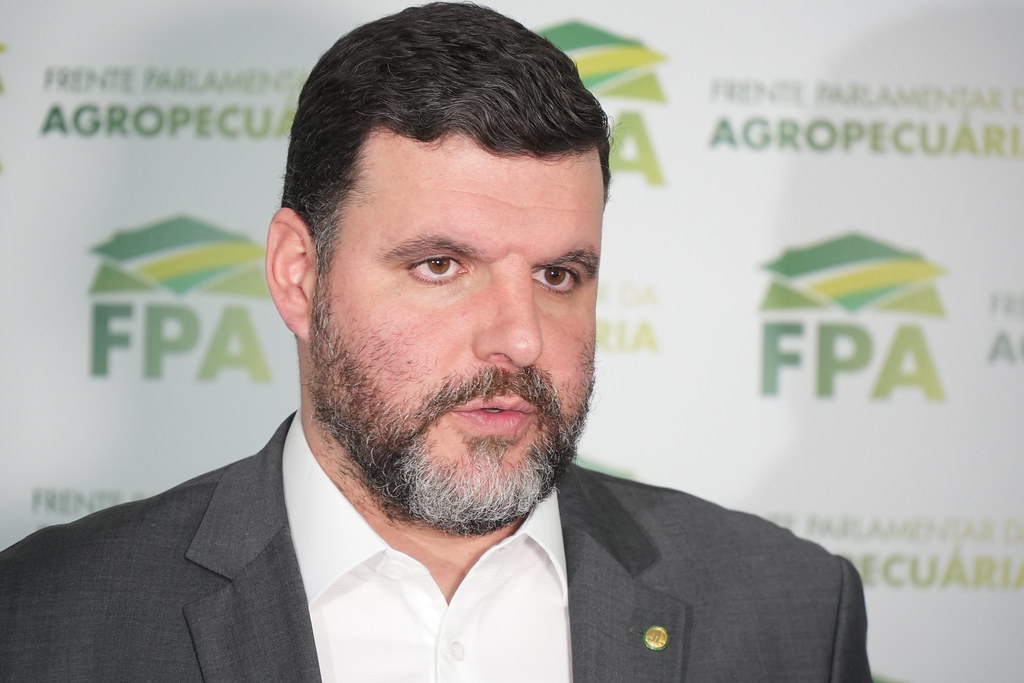 O presidente da bancada do agro, deputado Pedro Lupion (PP-PR), critica exigência da União Europeia para fechar acordo de livre comércio com o Mercosul