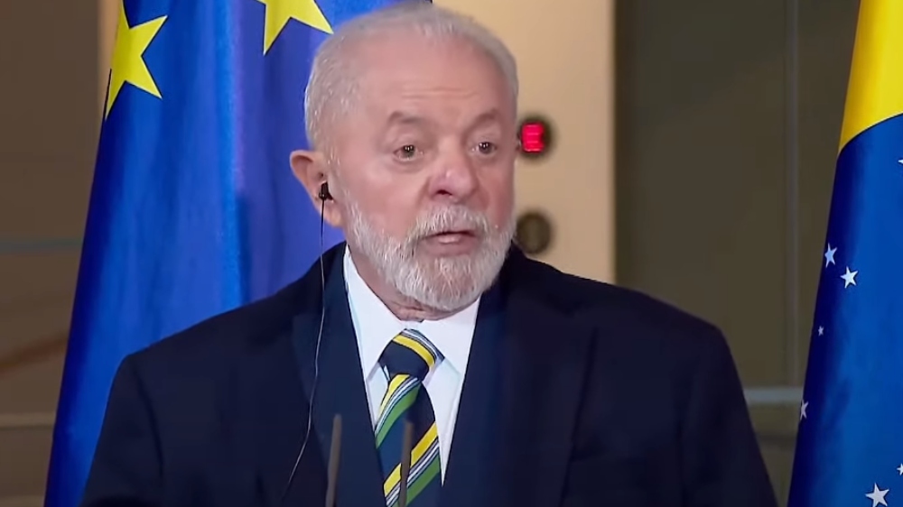 Nova lei tipifica o bullying, incluindo o virtual, como crime e estabelece uma série de atos contra menores de 18 anos como crimes hediondos.