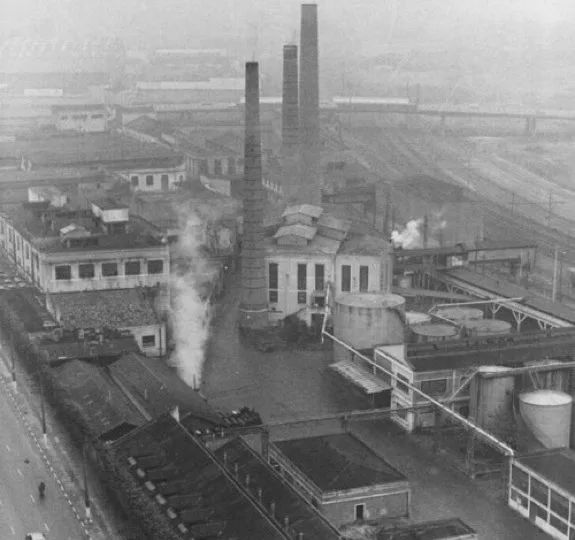 O edifício foi construído na década de 1920 para produzir energia para o conglomerado IRFM – Indústrias Reunidas Francisco Matarazzo.