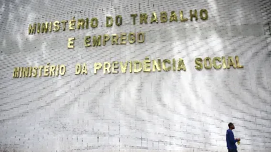 Trabalho em feriados