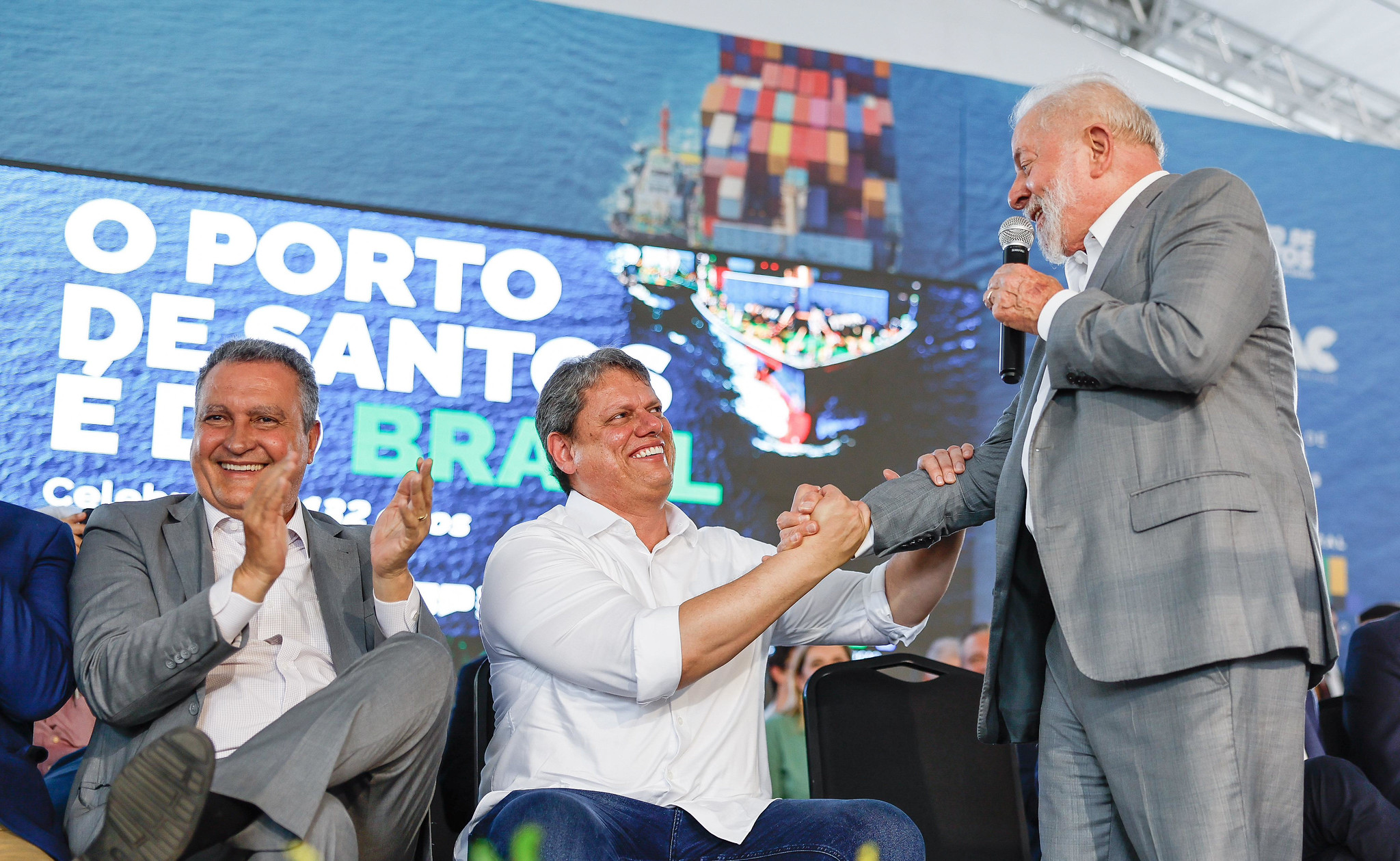 Um dos principais nomes da direita para 2026, Tarcísio ouviu convite de militantes petistas após ser vaiado