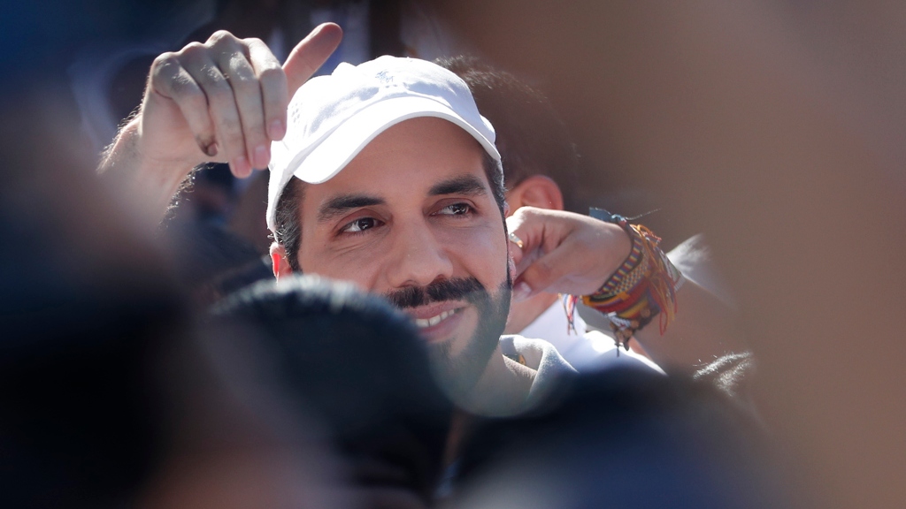 Nayib Bukele foi reeleito em El Salvador com a defesa de endurecimento do combate ao crime organizado.