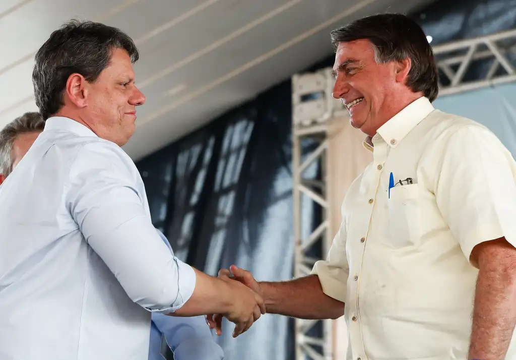 Ex-ministro de Bolsonaro, Tarcísio foi eleito ao governo de SP com apoio do seu principal aliado