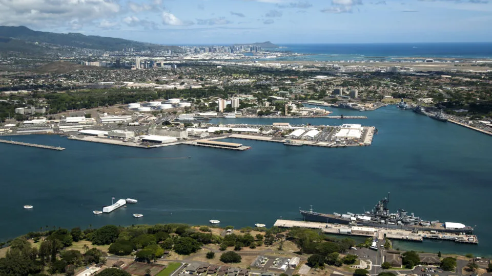 Drones e fotos: chineses estão espionando base americana de Pearl Harbor de dentro dos EUA