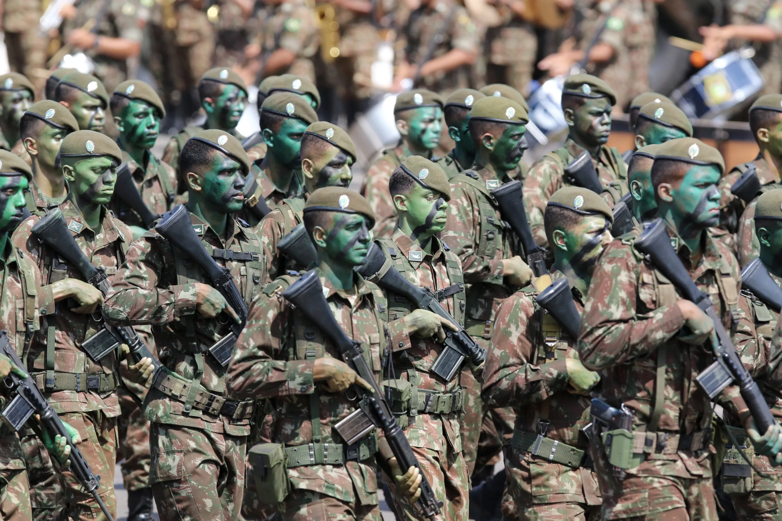 Militares do Exército em formatura