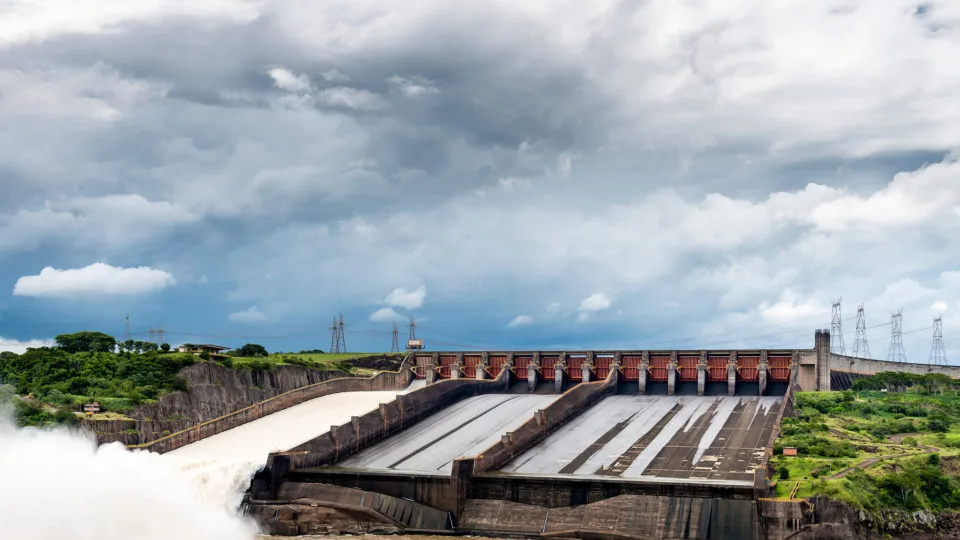 Tratado de Itaipu: especialista em Direito da Energia aposta em solução diplomática pela tradição de governança compartilhada
