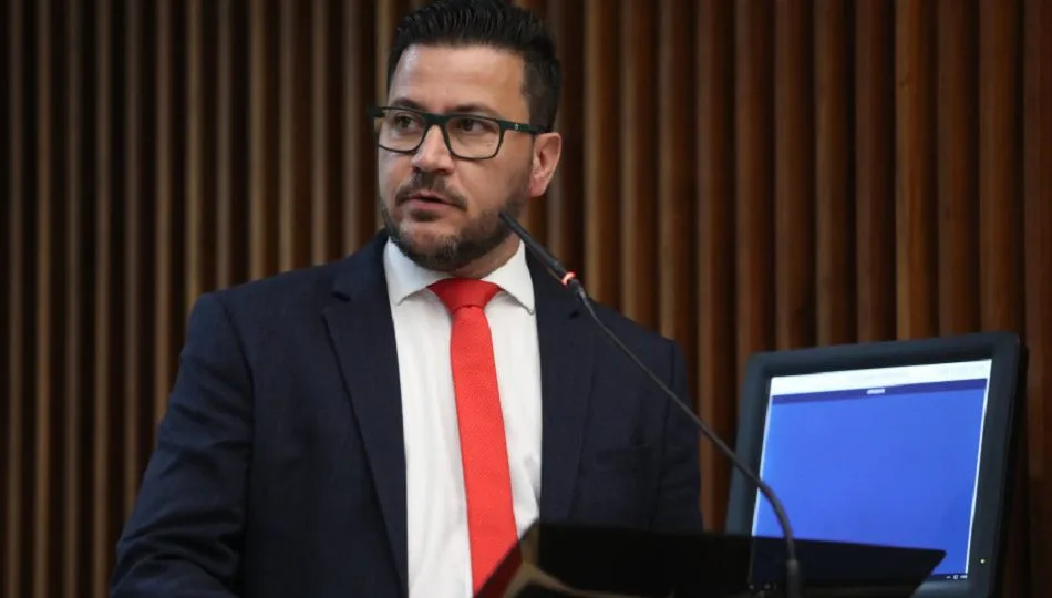 Deputado estadual Arilson Chiorato (PT-PR) que revogar título de cidadão honorário concedido a Bolsonaro no Paraná.