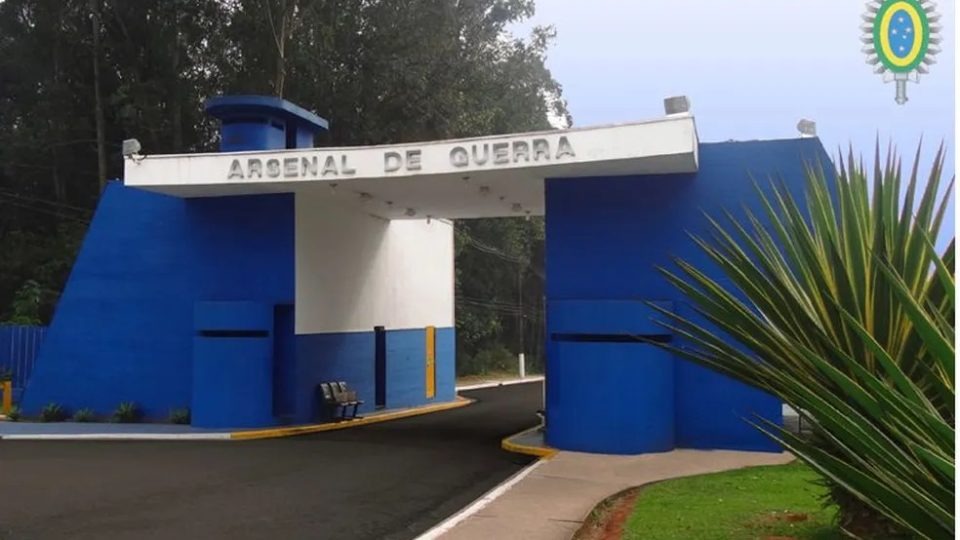 Duas das 21 metralhadoras furtadas do Arsenal de Guerra do Exército seguem desaparecidas.