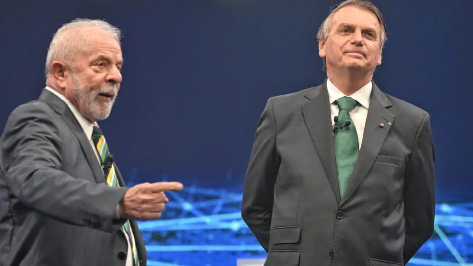 Polarização nacional entre PT de Lula e PL de Bolsonaro deve marcar eleições municipais de 2024.
