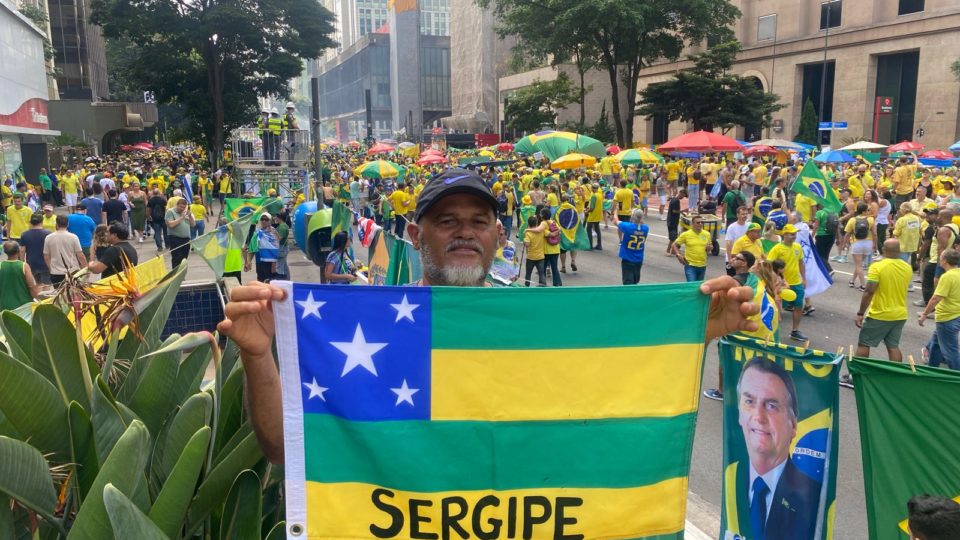 Manifestante viajou de Recife (PE) para participar do ato em defesa do ex-presidente Jair Bolsonaro nesse domingo (25) na Avenida Paulista.