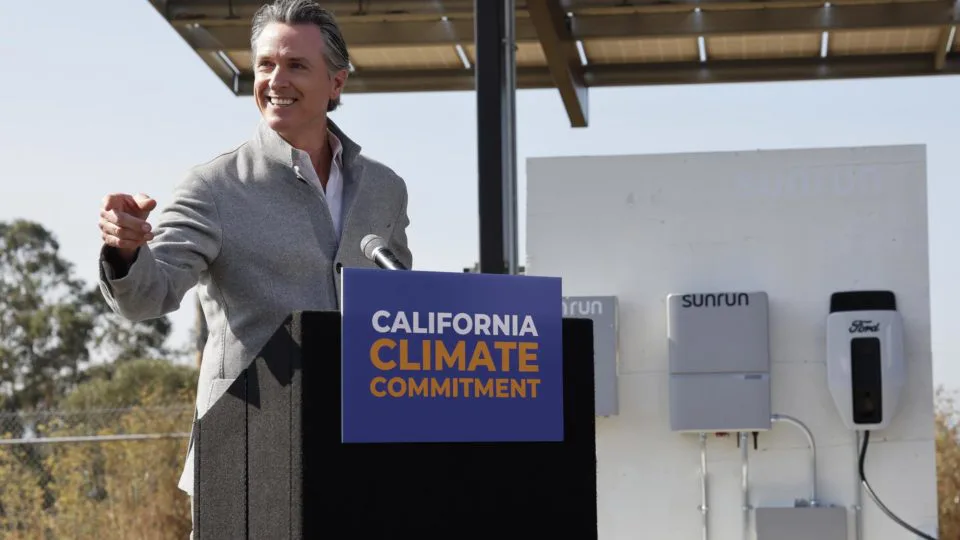 O governador da Califórnia, Gavin Newsom, em Vallejo, no dia 16 de setembro de 2022