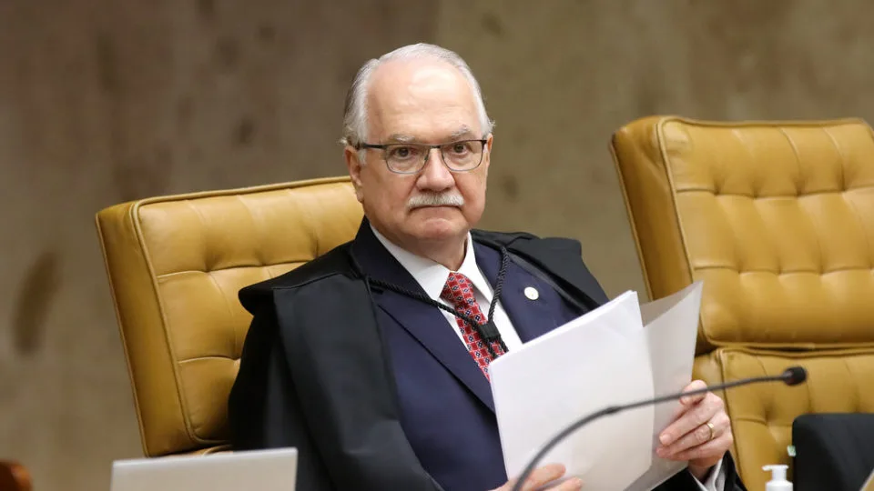 Fachin pede à Leite explicações sobre lei do meio ambiente do RS