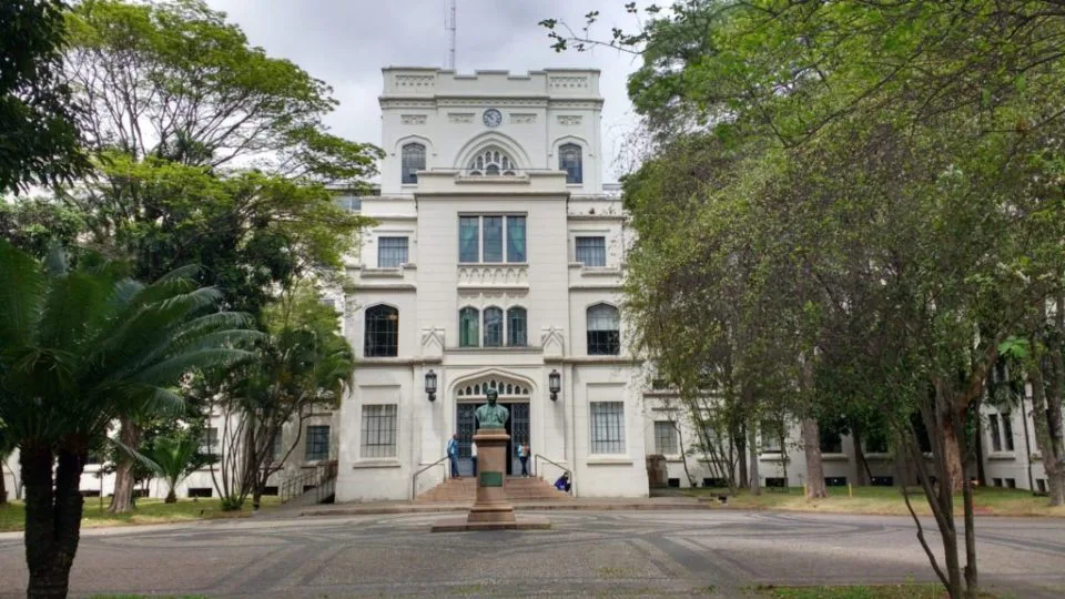 USP revoga matrícula de aluno que se autodeclarou pardo.