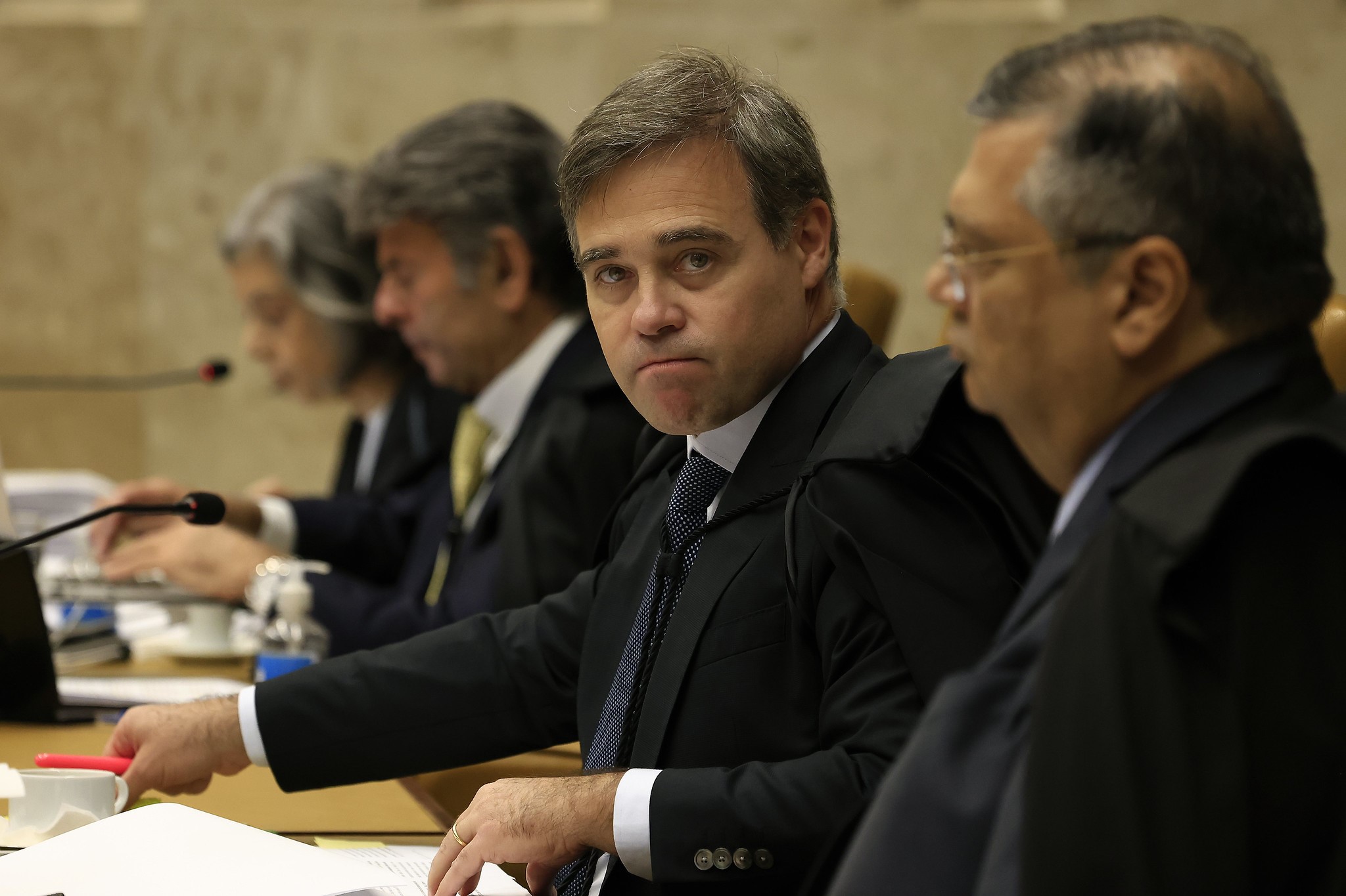 Próximo a votar no julgamento é André Mendonça; falta um voto para a descriminalização