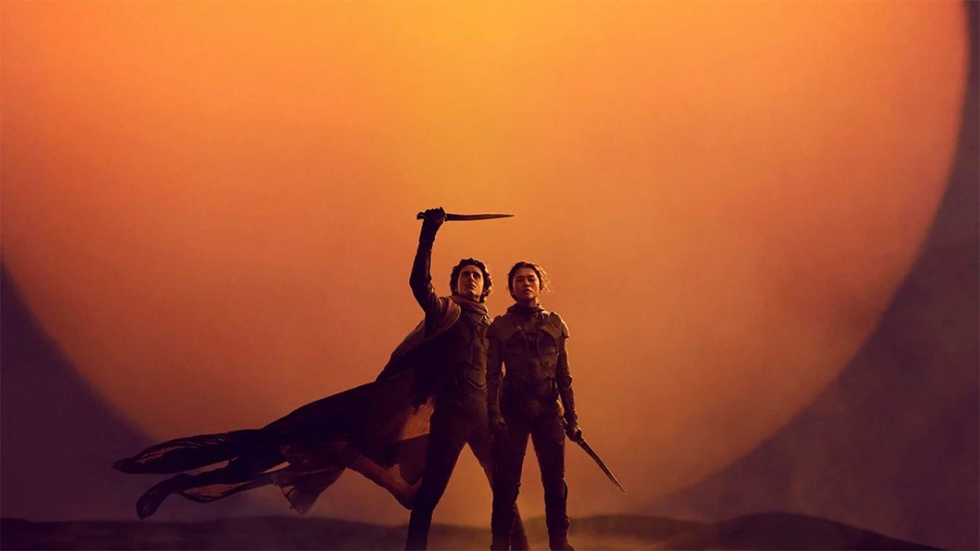 Os atores Timothée Chalamet e Zendaya em pôster oficial de &#8220;Duna: Parte 2&#8221;