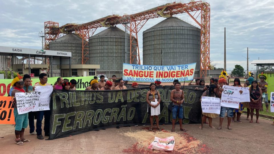 Protesto de indígenas contra a Ferrogrão