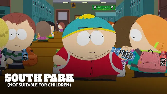 Cartman segura uma garrafinha do isotônico que virou febre em South Park