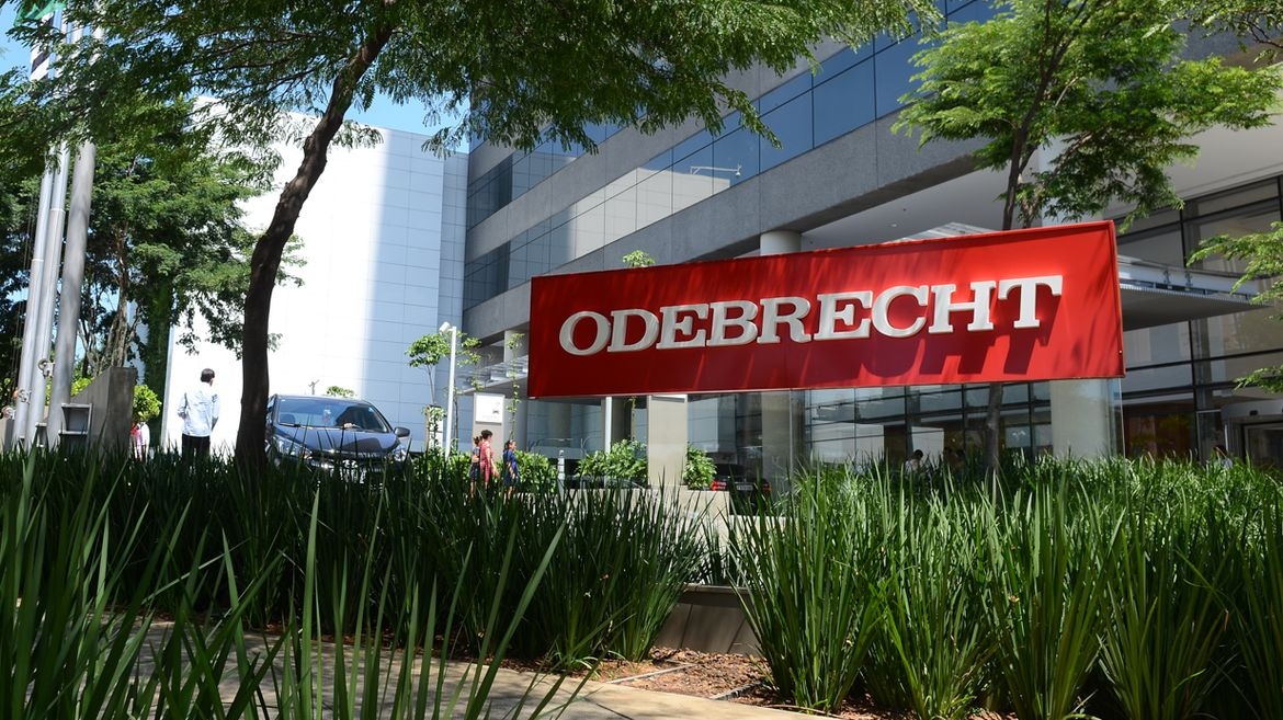 A antiga Odebrecht, atualmente Novonor, esteve envolvida em escândalos de corrupção no Brasil e outros países.