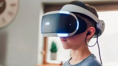 Criados em frente a telas, os alphas preferem atividades interativas e recorrem com naturalidade aos assistentes virtuais e à inteligência artificial.