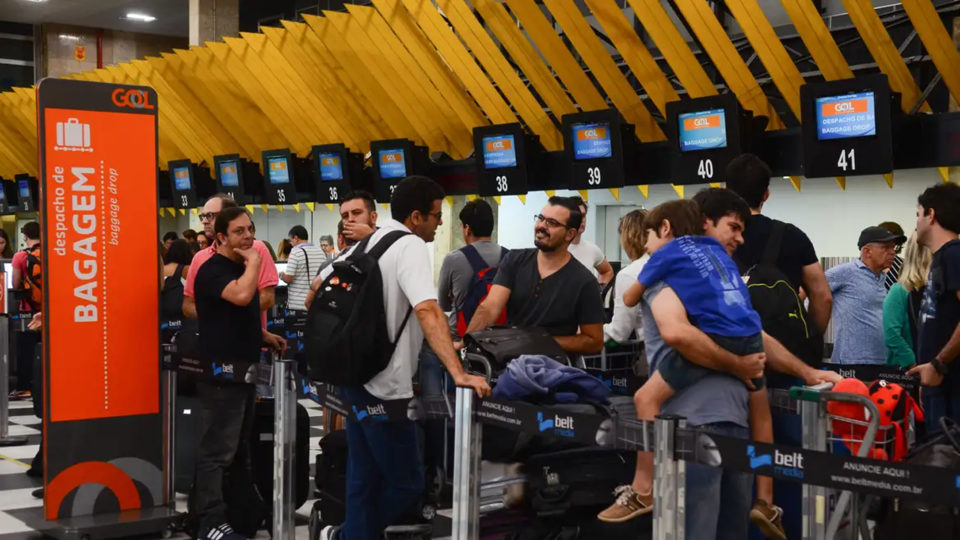 O aeroporto de Congonhas é o mais movimentado da América Latina e recebe mais de 70 mil passageiros diariamente.