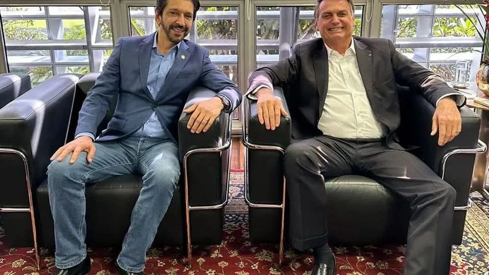 Cúpula do PSDB propõe indicar vice na chapa de Ricardo Nunes (MDB) e descartar indicação de Jair Bolsonaro (PL).