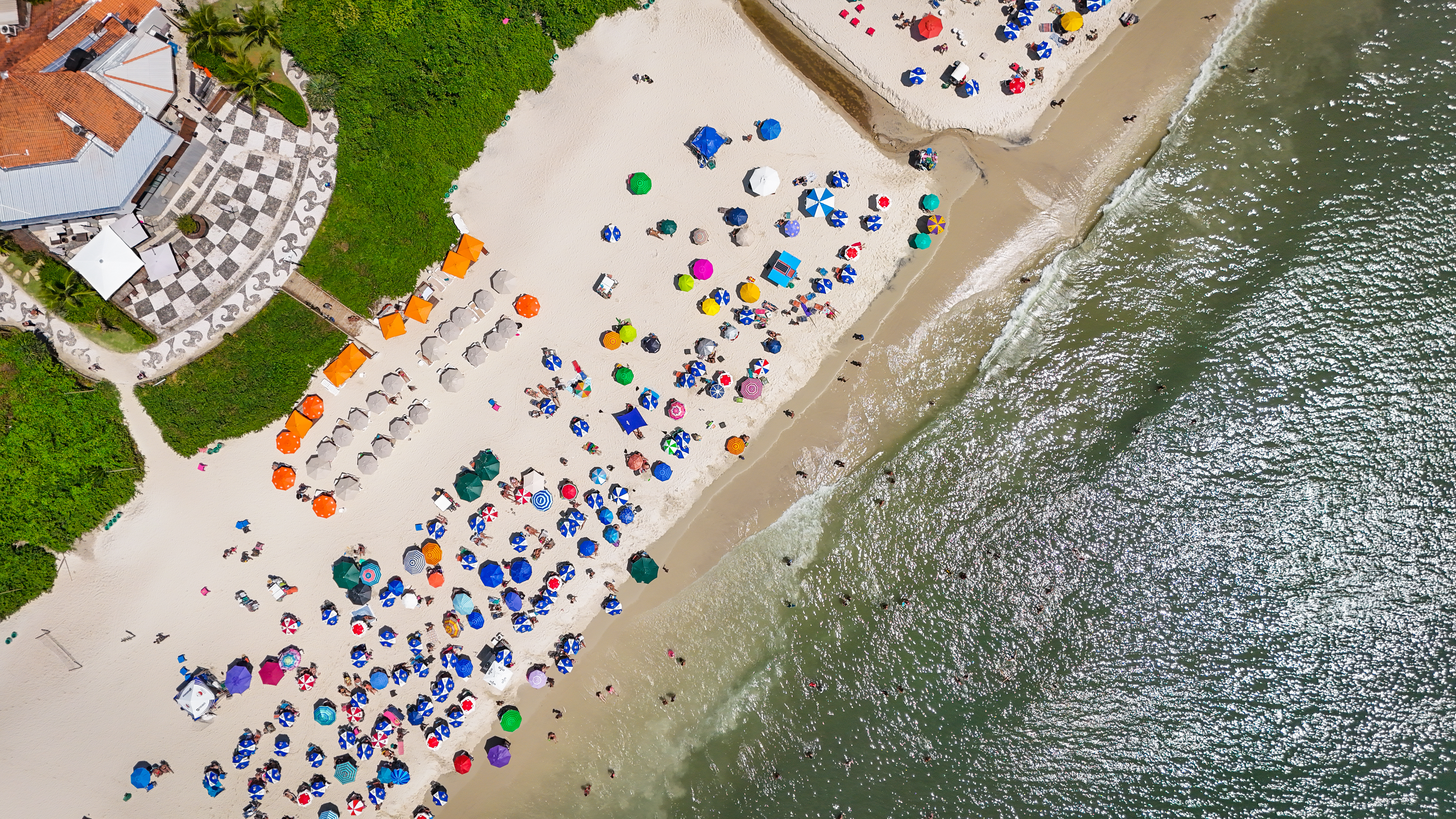 Alargamento da faixa de areia de Jurerê foi o maior realizado em Florianópolis (SC).
